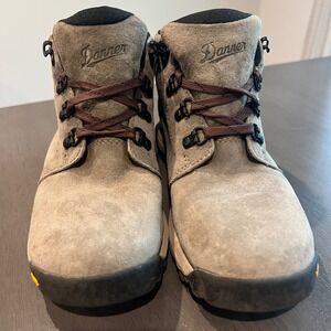 Danner Womens Inquire Chukka 4 Gray Leather Suede Boots Size 6.5 Hiking Gorpcore